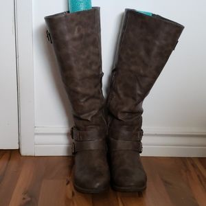 Brown/grey boots